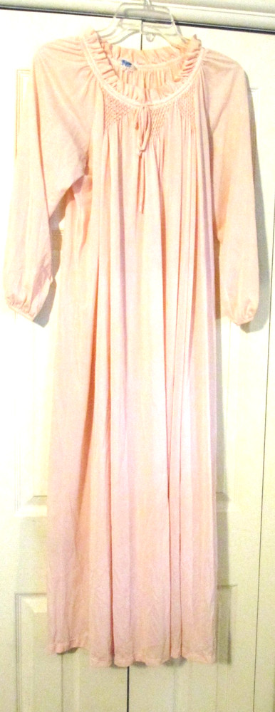 Vintage Eve Stillman Long Pink NIghtgown Long Sleeves Ruffle Neck Smocking