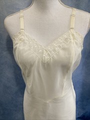 Vtg 50s 60s Barbizon Ariel Tafredda Full Slip White Taffeta Side Zip Fits XS/S