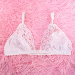 VINTAGE silky soft nylon White bridal Bralette sissy bra w front clasp sz 34