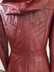 Vintage 1970’s Argentine Burgundy Leather Coat W/ Hood And Quilted Lining 13/14