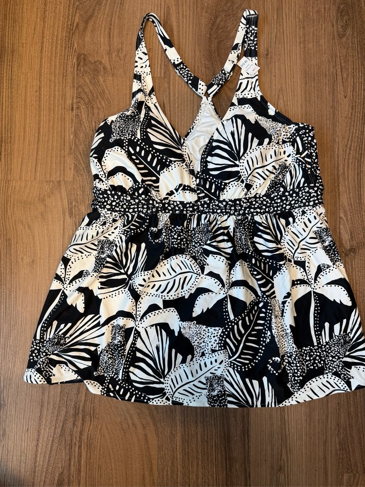 Coco Reef Tankini Top 38DD Black White Tropical Leopard