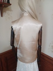 Vintage 1980s/1990s Shieh Hwa Classics Chinese Satiny Champagne Embroidered Vest