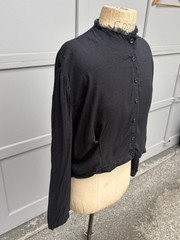 True Vintage 30s 40’s Black Rayon Blend Blouse size M cropped