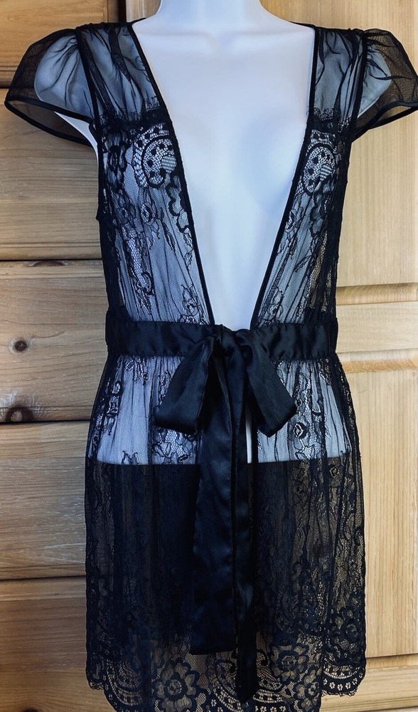 Victoria’s Secret Vintage Romantic Black Lace Robe- Beautiful Boho Lace Top