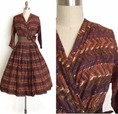 Vintage Vtg 1950s 50s Chevron Striped Dress. 29/30 Inch Waist