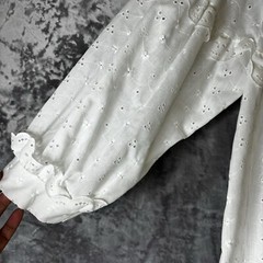 Vintage Ariel Robe Medium White Eyelet Snap Front Ruffle 1/2 Sleeve Lightweight