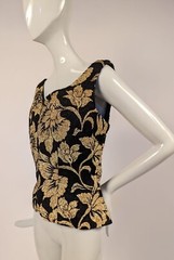 VINTAGE LATE 70’S 1980’S  METALLIC GOLD + BLACK KNIT LUREX FLORAL TOP