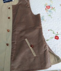 Vintage Corduroy Vest,”Paula Saker”Size12,Wood Buttons w/2 Lower Front Pockets