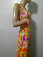 Vtg 60’s MOD Formfit Rogers Silky Slinky Nylon Keyhole Nightgown POP ART Print S