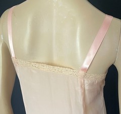 Charming 1920s, 1930s Tea Rose, Peach Silk, Lace Nightgown, Chemise, Slip, P – S