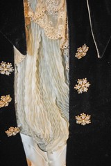 VICTORIAN BLACK VELVET BODICE JACKET CIRCA 1890s, LABEL
