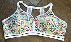 CACIQUE 48C Floral Molded Lighty Lined Polyester blend Wire Free Bra #4219