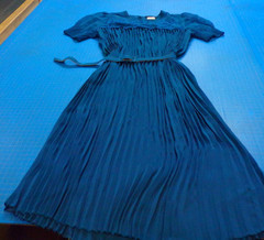 VTG. 70’s JENNIFER of CALIFORNIA Short Sleeve Pleated Dress sz S Polyester