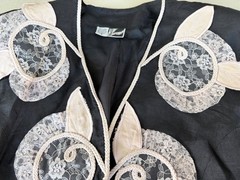 Bellino Paris Mode Linen Crop Jacket – Lace Rose Appliqué, Black & Ivory, Size 8
