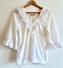 VTG 80s WHITE cotton RUFFLE LACE V NECK TOP pull on ribbon half slv L romantic