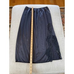 Vintage Dixie Belle Half Slip Black Anti-static Size Medium Lace Trimmed Slits