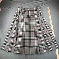 Burberrys Vintage Grey Nova Check Pleated Wool Skirt