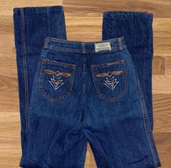 Vintage 1970s embroidered 24in women’s jeans