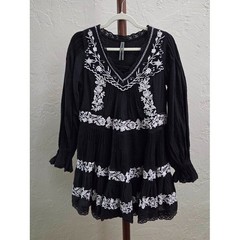 D40. Anthropologie Long Sleeve Embroidered Pintuck Swing Mini Dress