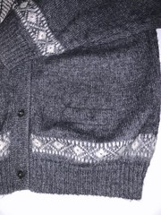 Peruvian sweater knitted in alpaca wool for unisex Gray/Cream/Alpacas 19×29