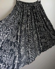 Vintage Crinkle Cotton Broomstick Skirt India Boho Black White Geo Floral Hippie