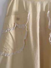 1950s Yellow Circle Skirt: Vintage Midi with Lace Pockets
