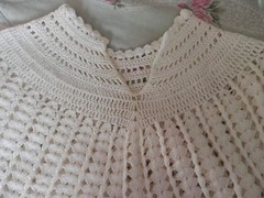 Vintage White Bat Wing Crochet Cape Poncho with Fringe & Notched Collar (Greece)