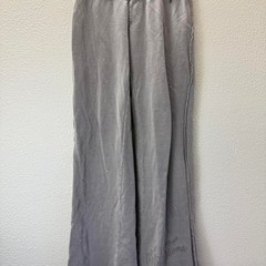 980