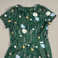 Vtg 70’s Women’s Shift Dress Green Retro Floral Print Polyester 32” W 40” L