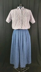 Vtg Licorice S/S White Top w Purple/Pink/Blue Florals Concealed Buttons Size S