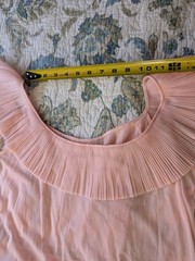 Vtg Vanity Fair “Coquette” pleated negligee, rare color~lite apricot/ peach