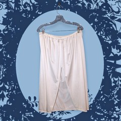 VANITY FAIR Classic Half Slip Skirt Women’s 2XL Off White 27″ HIGH BACK SLIT