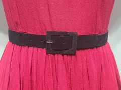 Vintage 1940s Bright Pink Dress Velvet Collar & Belt Fuchsia (B-37″ W-27″ H-41″)