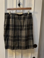 Vintage 1980s Jaeger UK Sz 12, US 8 Soft Wool Miniskirt Gray & Cream Plaid Lined