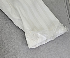 VTG Flo Weinberg Bridal Robe Size L White Shadow Stripe 3D Lace Trim Long Glam