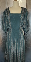 Nancy Greer Vintage Pleated Flame Stitch Print Green Brown Dress Size 16