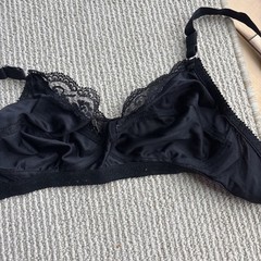 Vintage The Lovable Company Bra 36B Black Satin Polyester Wireless Bra