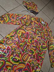 Vintage 1960’s 1970’s MOD Style Vinyl Shiny Psychedelic Rain Coat Jacket Hat MCM