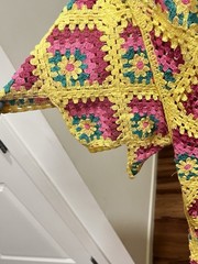 India Boutique Vintage-Style Crochet Granny Square Floral Boho Scalloped Coverup