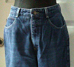 TALBOTS Dark Denim 90’s Flat Front Jeans 6 LAST TIME