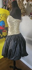 Vintage 1980s Gole And Black Lamè Strapless Bubble Skirt Prom Dress Mkd Sz 3/4