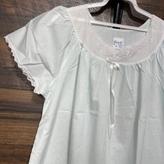 VGT Carole Night Gown Med Long BlueGrandma Cottage Core Pleasant Lightweight USA