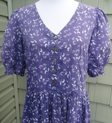 Vintage 80s Laura Ashley Floral Prairie Dress US 14 casual midi unlined, cotton