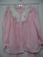 Vintage Sears Carriage Court 2-pc Women’s Pink Pajamas – Size 36 – NOS