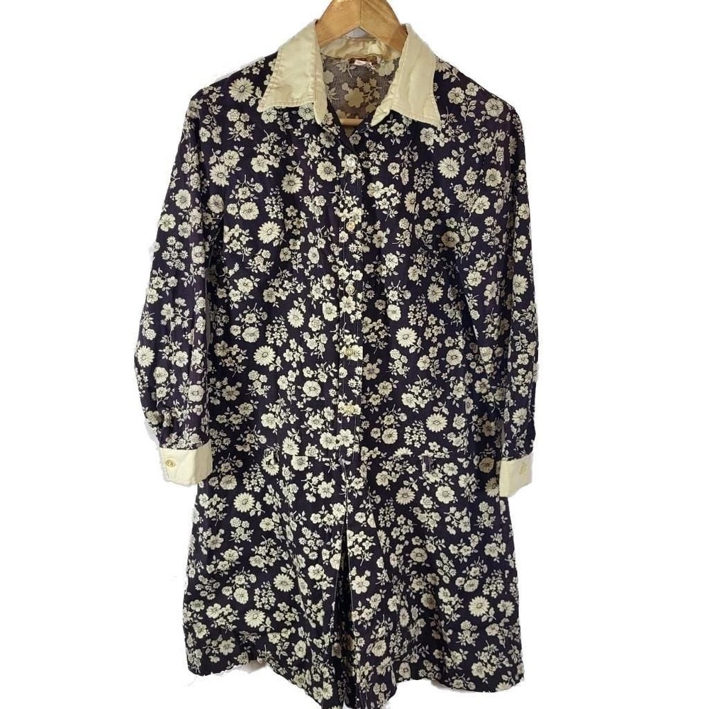 Vintage Coastal Cottagecore 70s Nantucket Sportswear Floral Print Long Sleeve Bu