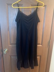 SODA BLU FULL SLIP GOWN BLACK W/ PLEATED HEM MEDIUM USA