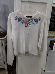 Womens Vtg LizSport Sweater Sz M, White Textured Knit Stitched Hem Cropped