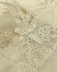 Vintage OLGA 925 Cream Nylon Stretchy Lace Camisole Lingerie Top Size Large EVC