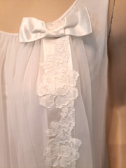 VTG 50’s/60’s SHADOWLINE Nylon LACE Midi NIGHTGOWN & ROBE Romantic Lingerie Set
