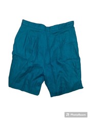 Vintage 80s Knee Length Shorts With Size Zipper And She’ll Button. Size 14.